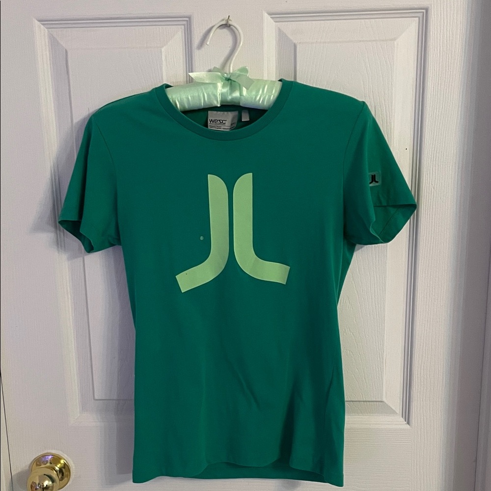🛹✨Y2K WESC Tee Size Small Y2K ✨🛹 - Picture 2 of 6